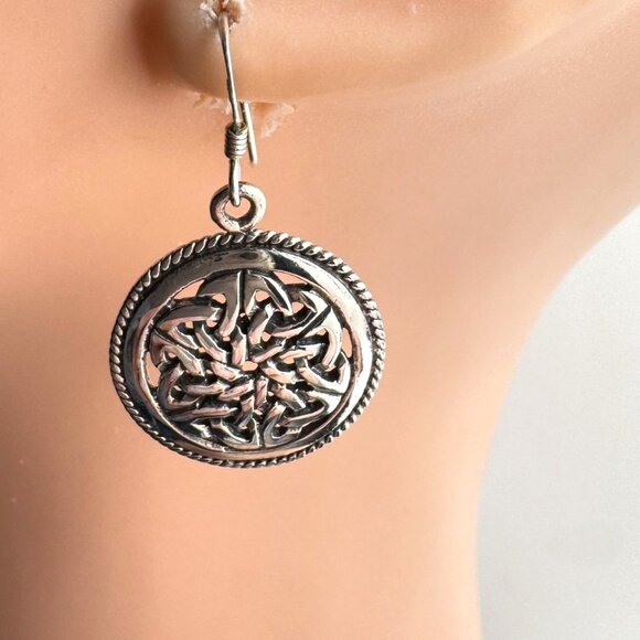 Celtic Knot Vintage Sterling Silver Round Dangle Earrings Intricate Detailing - Picture 4 of 8